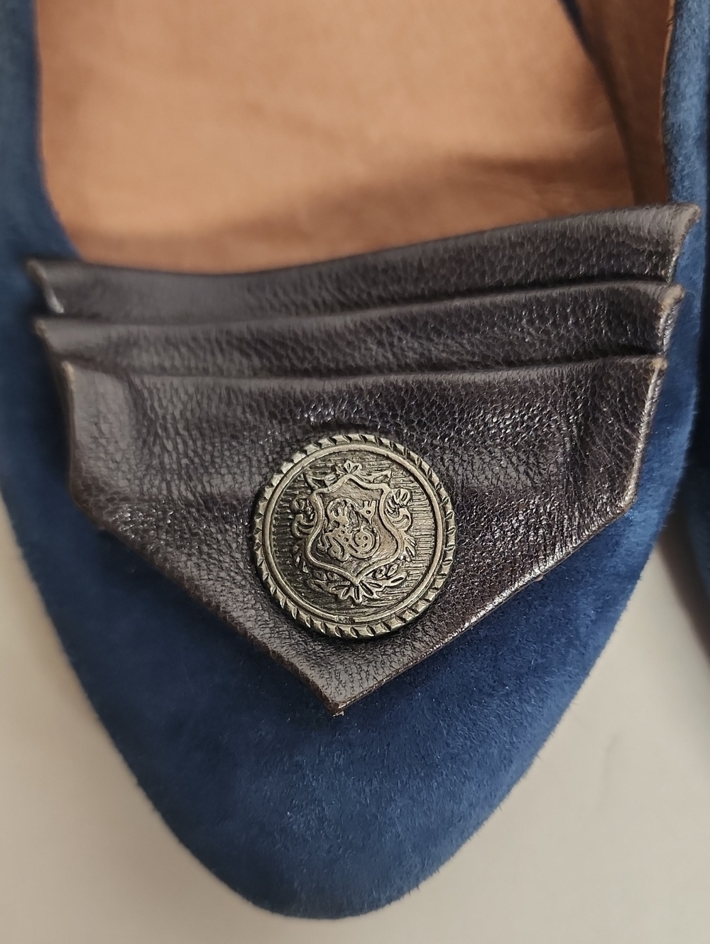 Jeffrey Campbell Deep Navy Suede Pointed Toe Flats with Leather Trim Size 8.5 - Picture 3 of 10